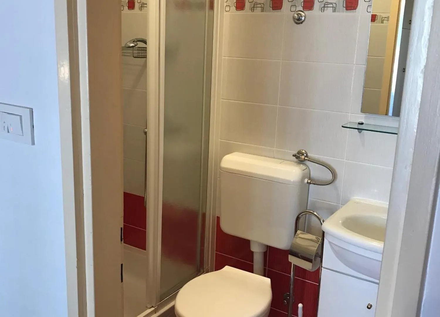 Apartments Komadina Selce 0*,