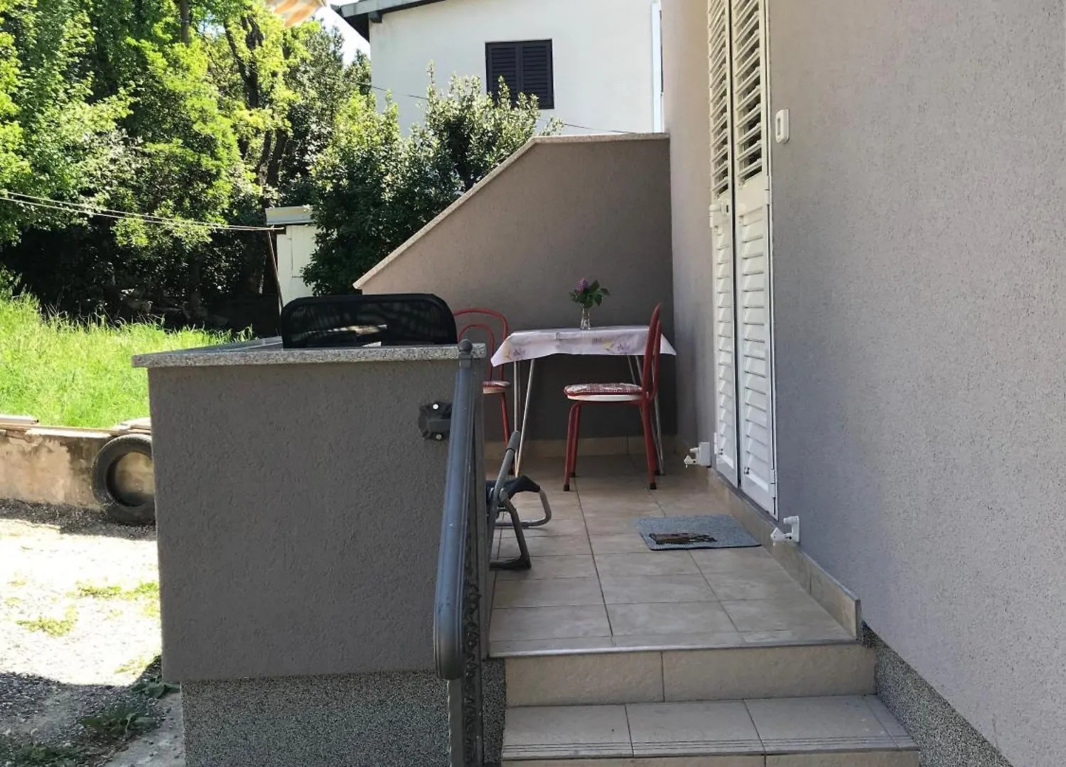 Apartments Komadina Selce